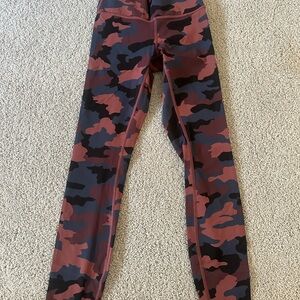 lululemon athletica Rust, Black & Dark Blue Camo Leggings